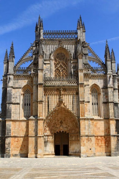 Монастырь Баталья в Португалии